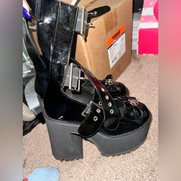 Pretty Souls Platform Mary Janes Widow Dolls Kill SOLDOUT ONLINE - Picture 3 of 5